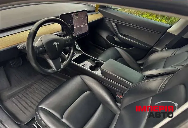 Tesla Model 3 - фото 6