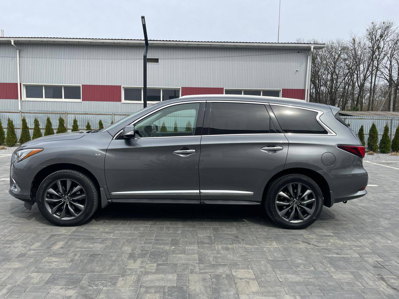 Infiniti QX60 - фото 7