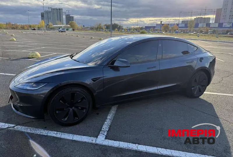 Tesla Model 3 - фото 5