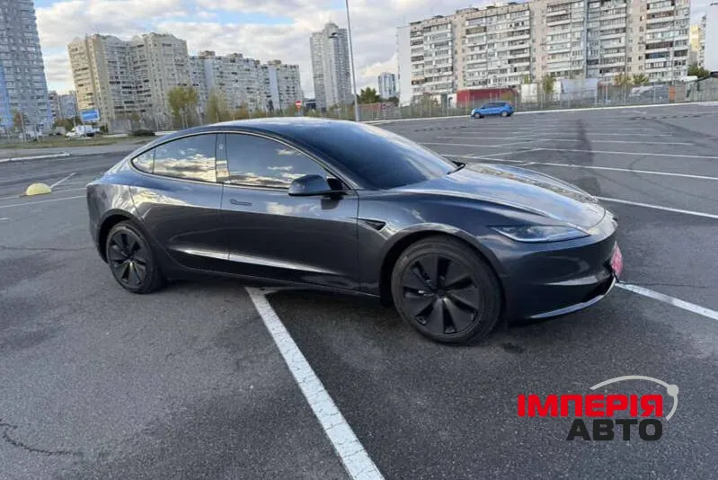Tesla Model 3 - фото 4