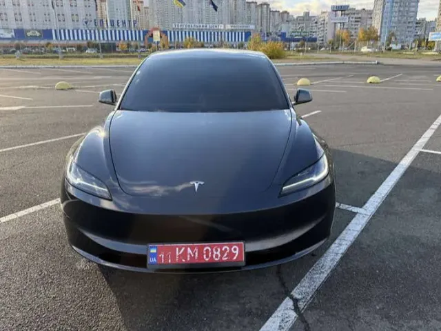Tesla Model 3 - фото 2