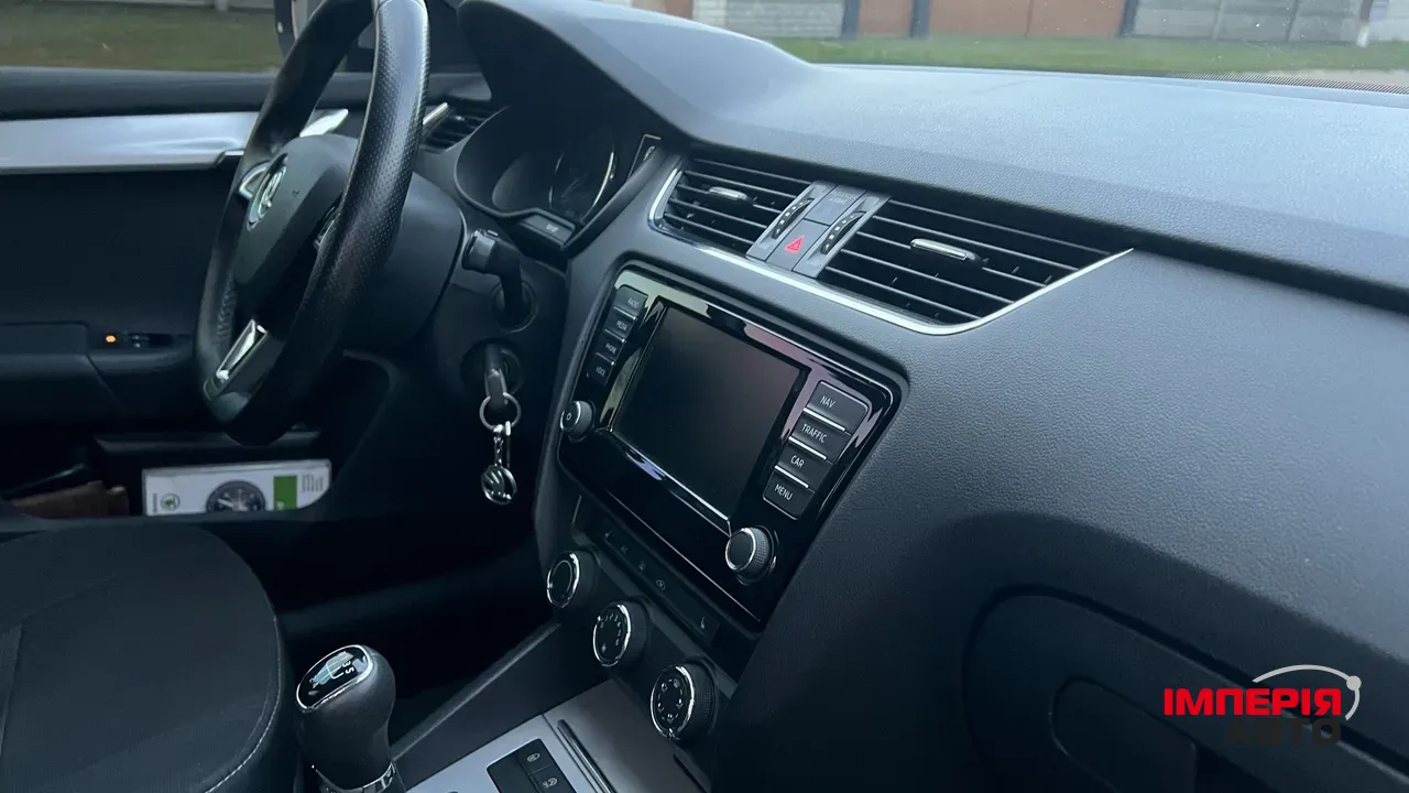 Skoda Octavia - фото 15