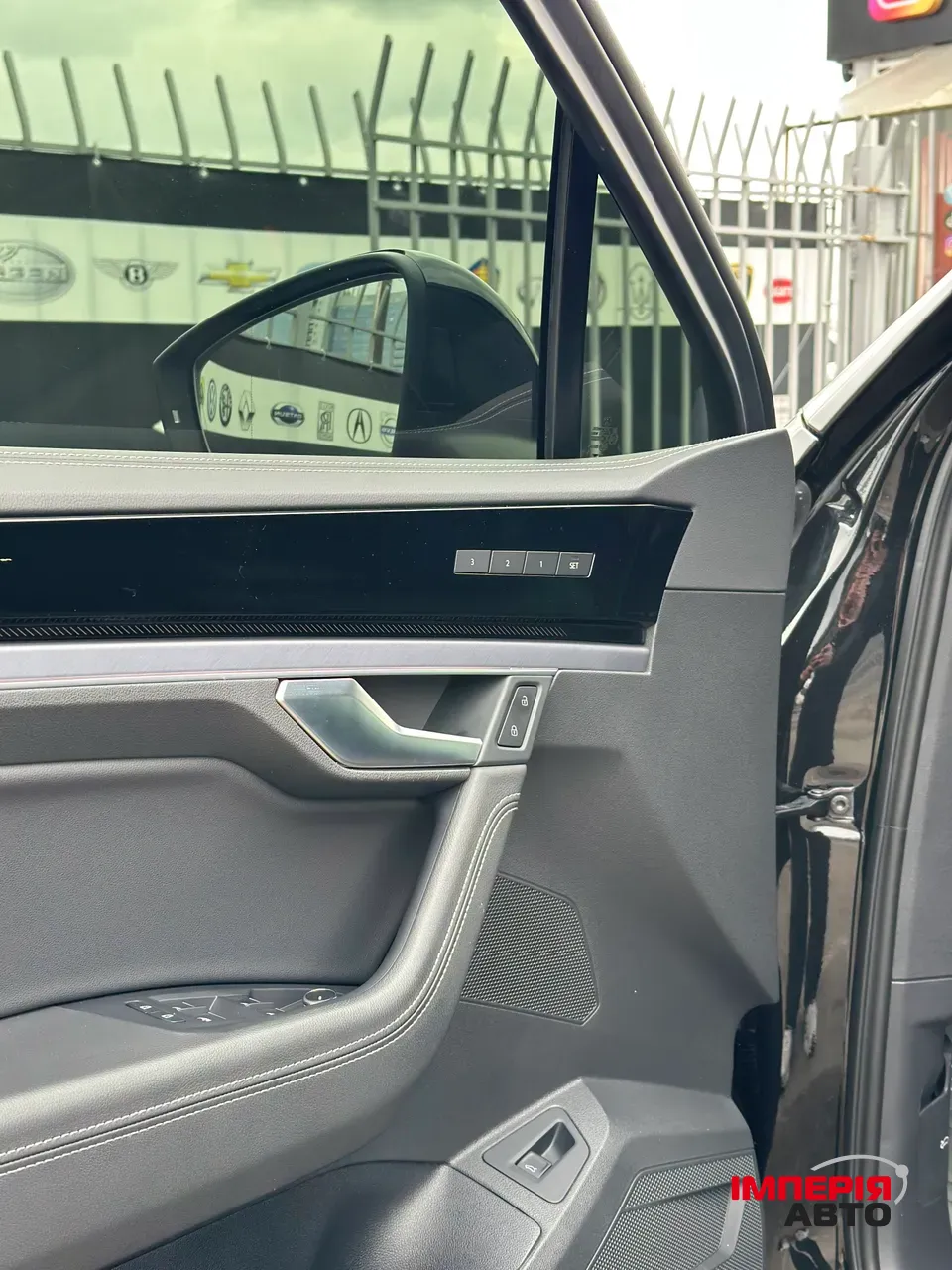 Volkswagen Touareg - фото 9