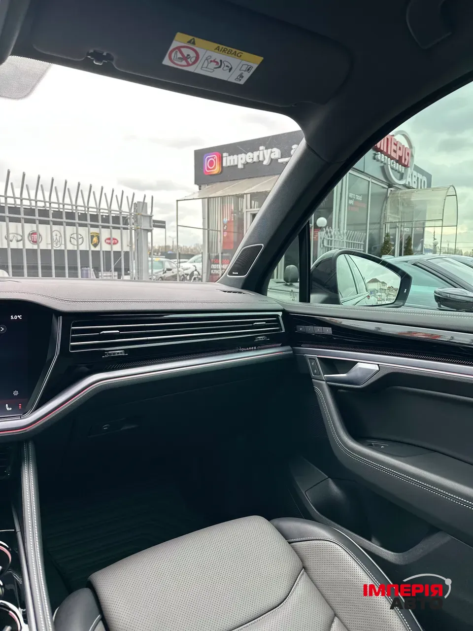 Volkswagen Touareg - фото 16