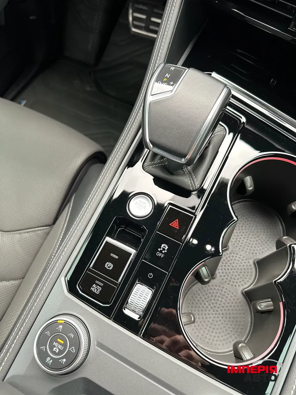 Volkswagen Touareg - фото 15