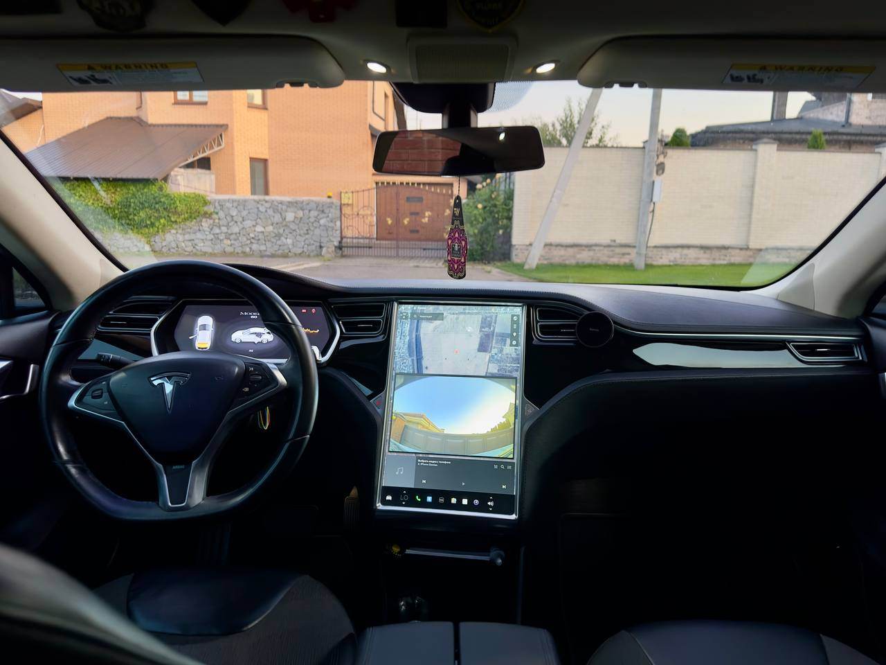 Tesla Model S - фото 2