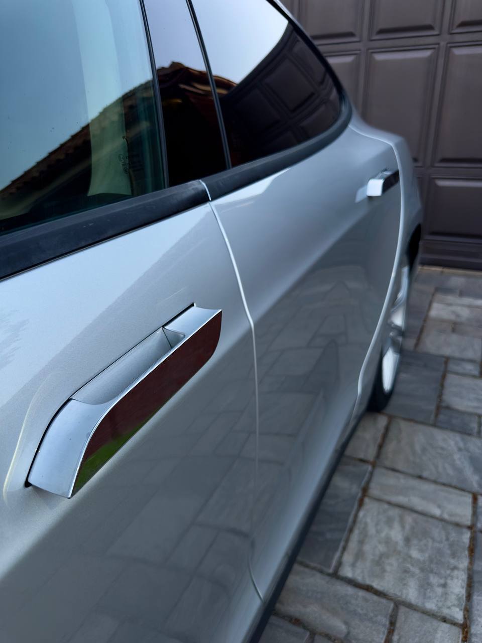 Tesla Model S - фото 10