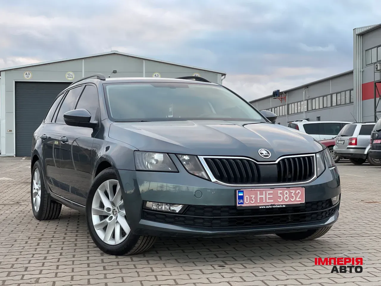 Skoda Octavia - фото 1