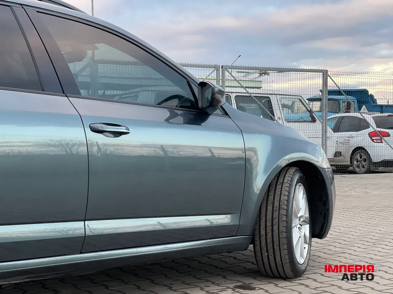 Skoda Octavia - фото 4