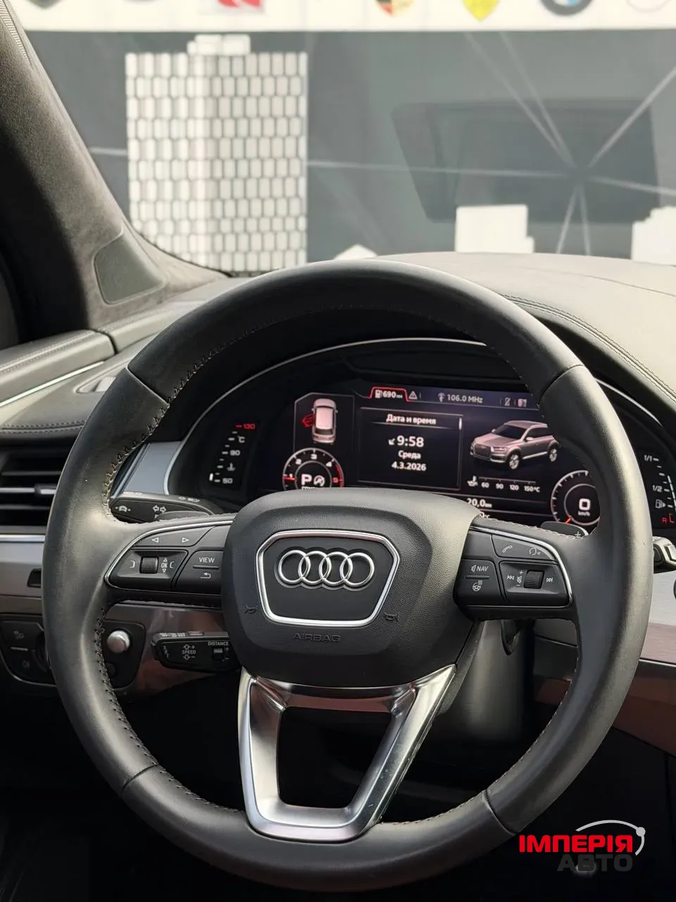 Audi Q7 - фото 17