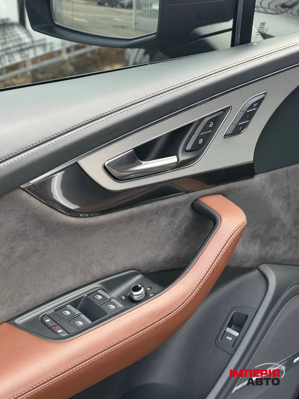 Audi Q7 - фото 15