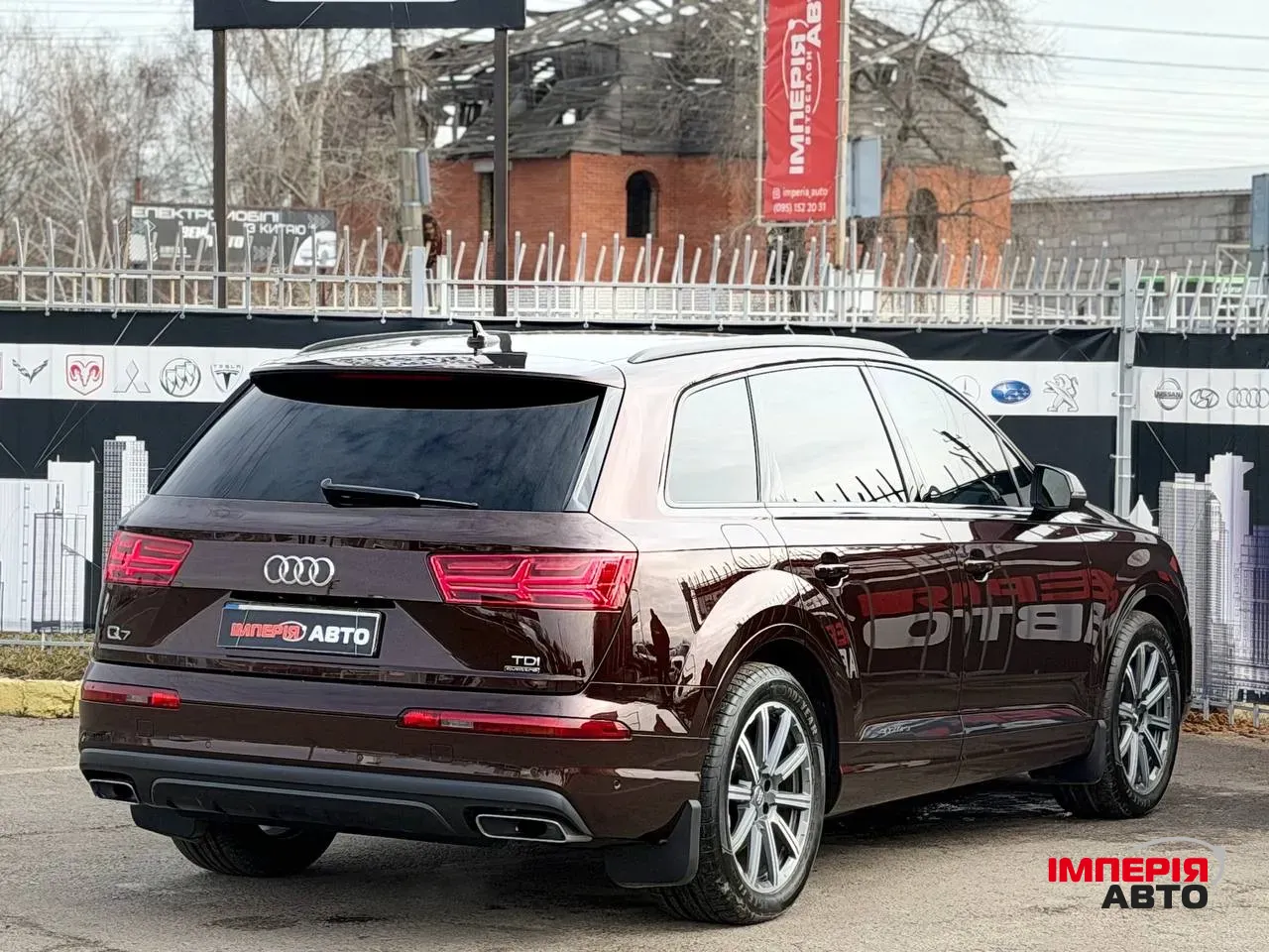 Audi Q7 - фото 5
