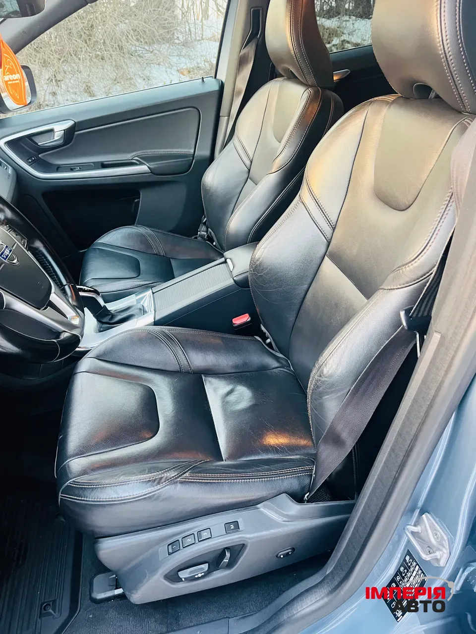 Volvo XC60 - фото 18