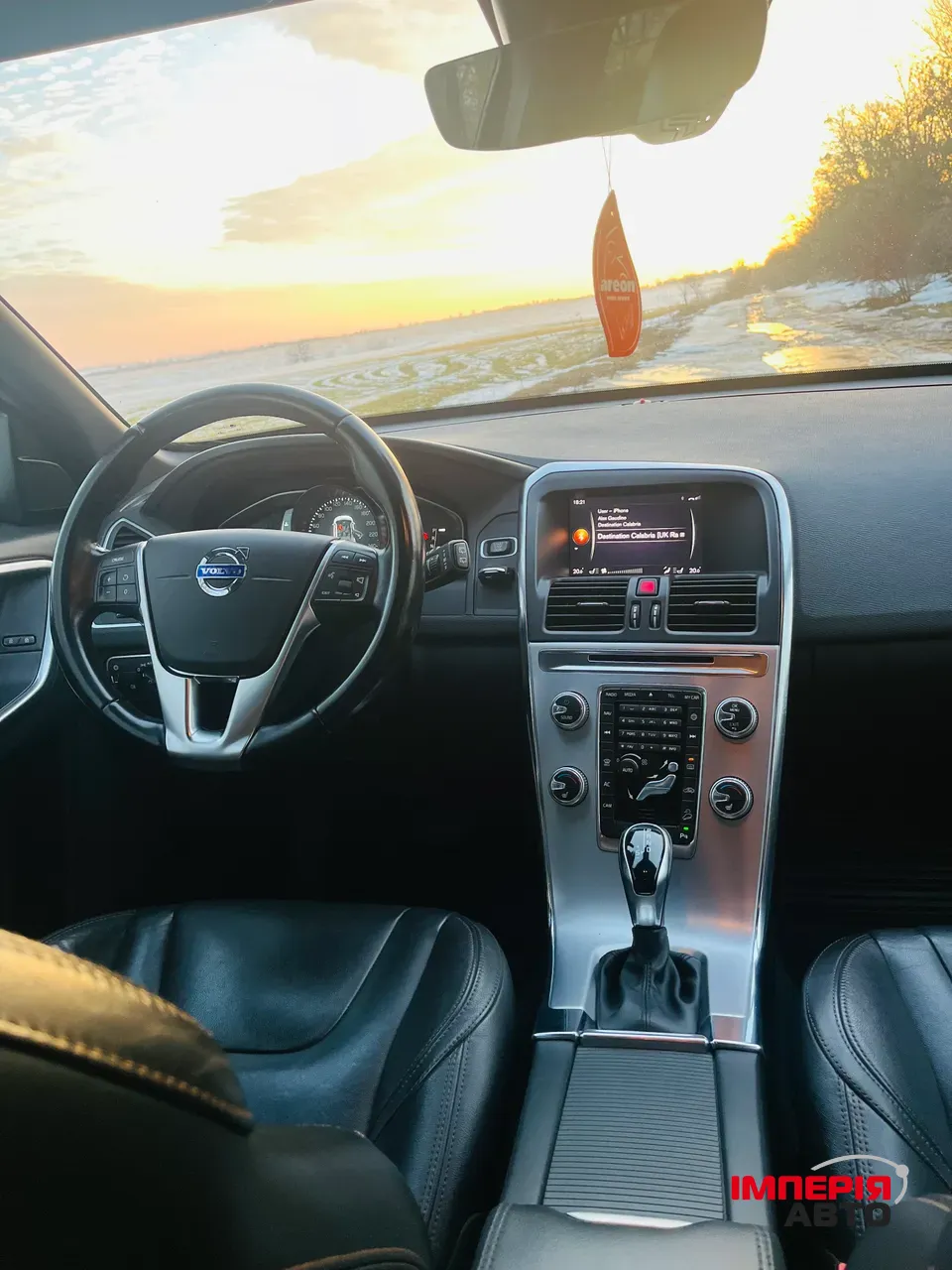 Volvo XC60 - фото 14