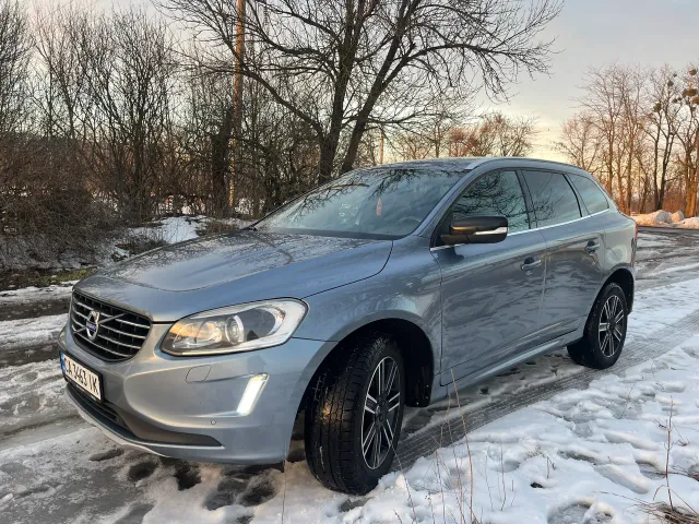 Volvo XC60 - фото 5