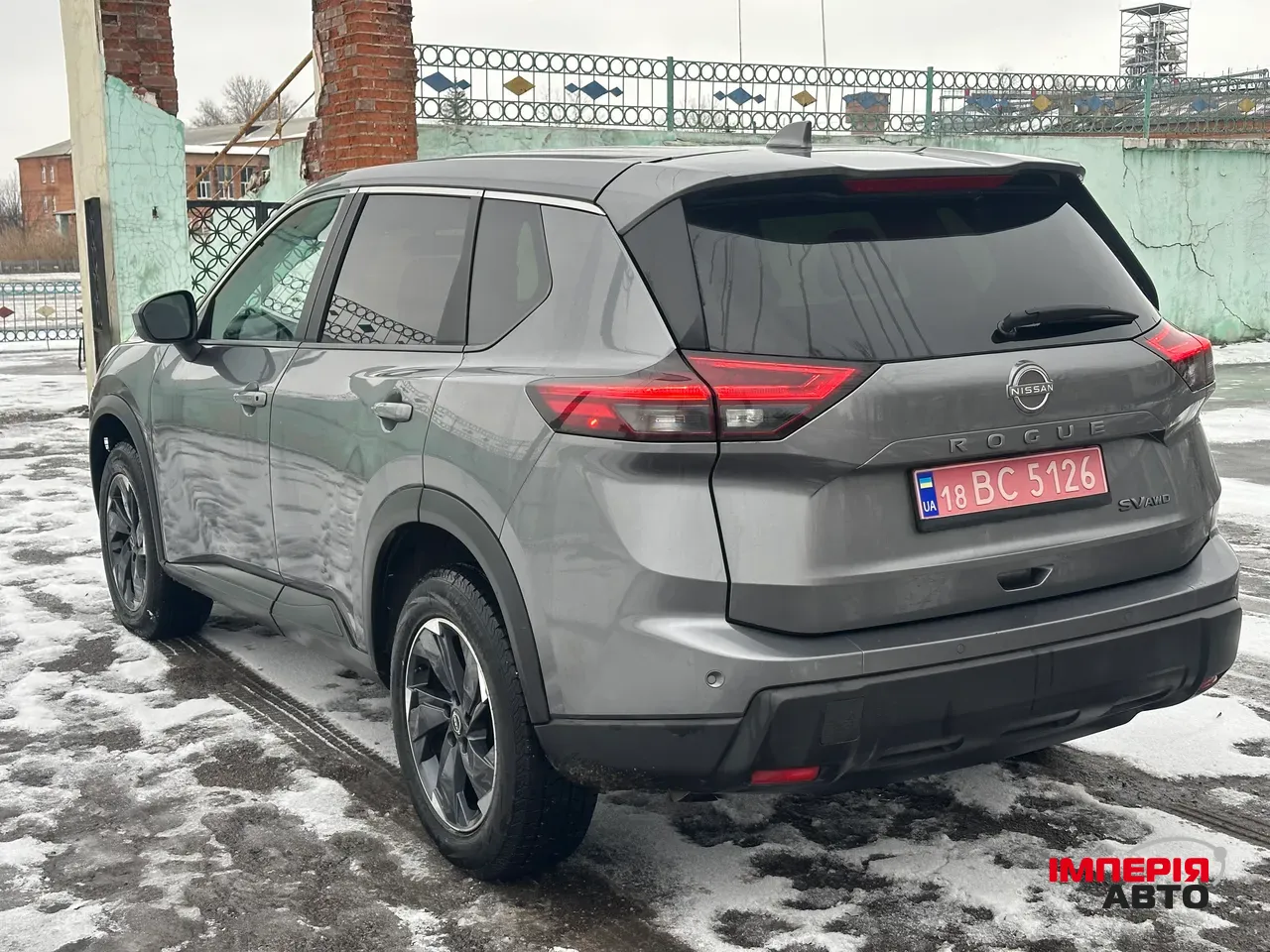 Nissan Rogue - фото 1