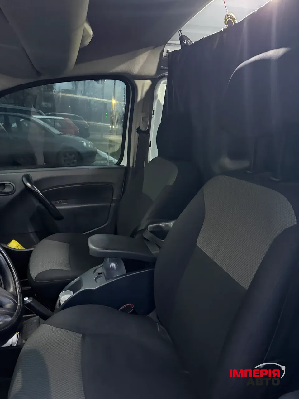 Renault Kangoo - фото 8