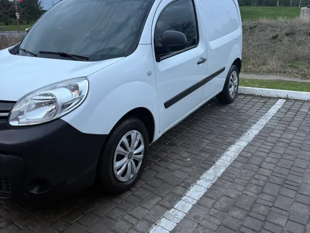 Renault Kangoo - фото 2