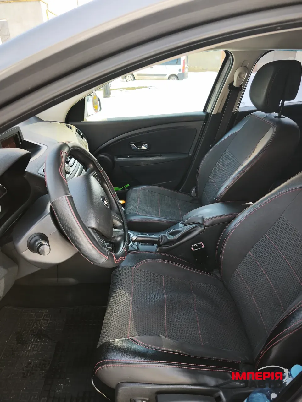 Renault Megane - фото 6