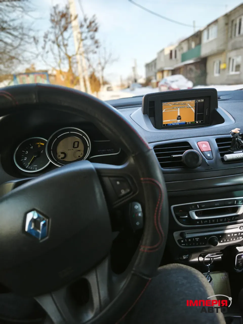 Renault Megane - фото 8