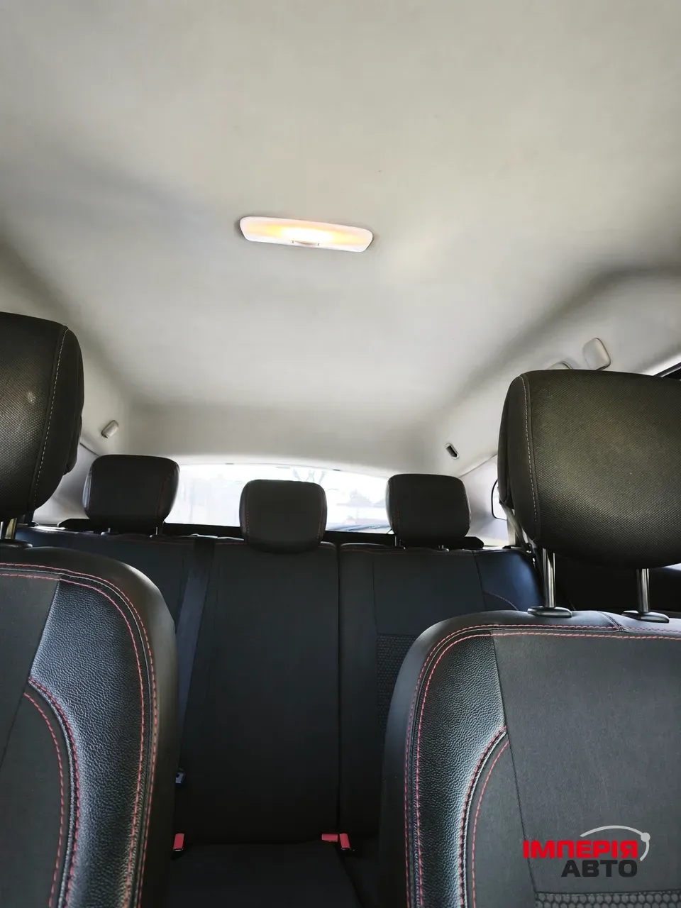 Renault Megane - фото 14