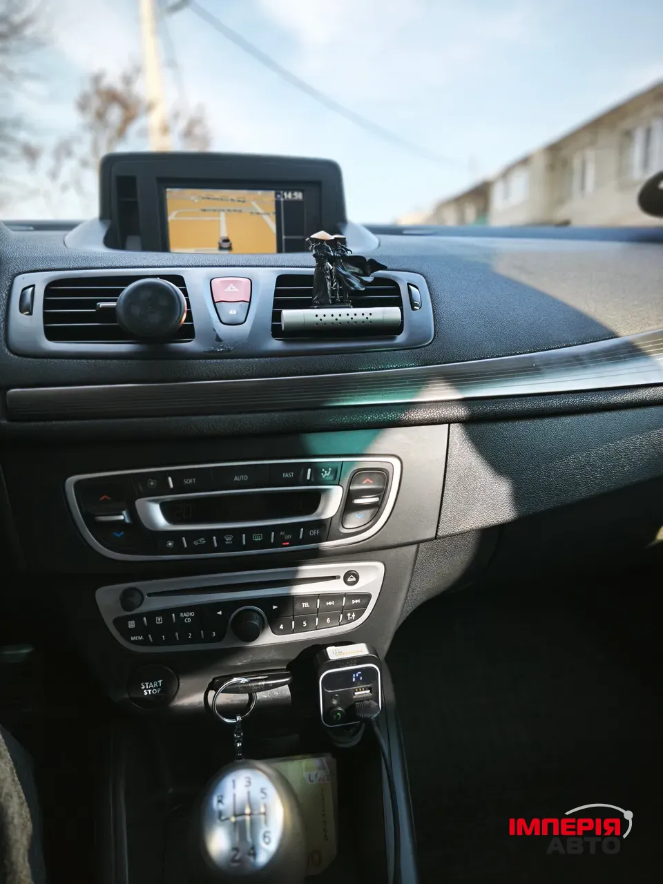 Renault Megane - фото 7