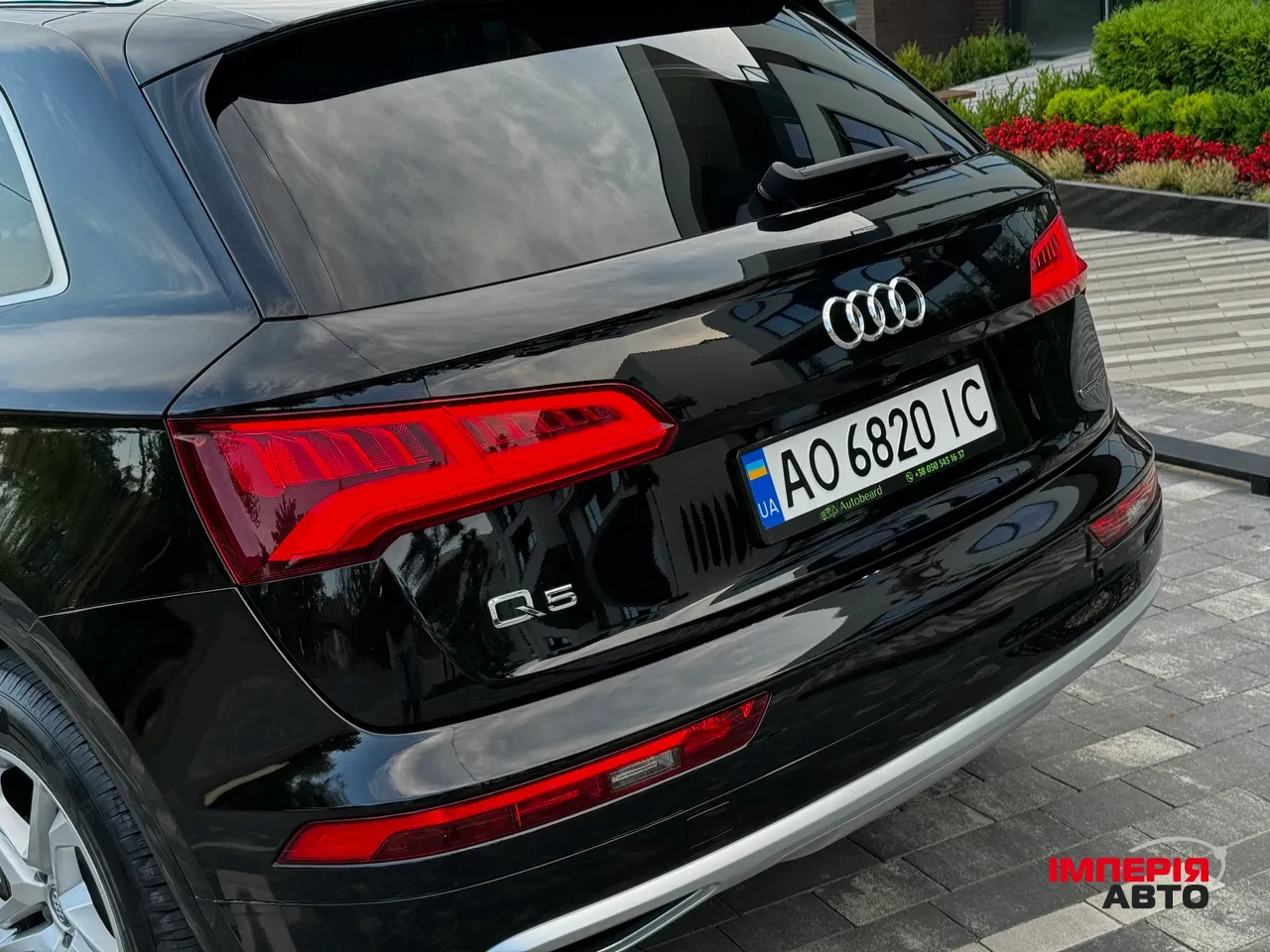 Audi Q5 - фото 6