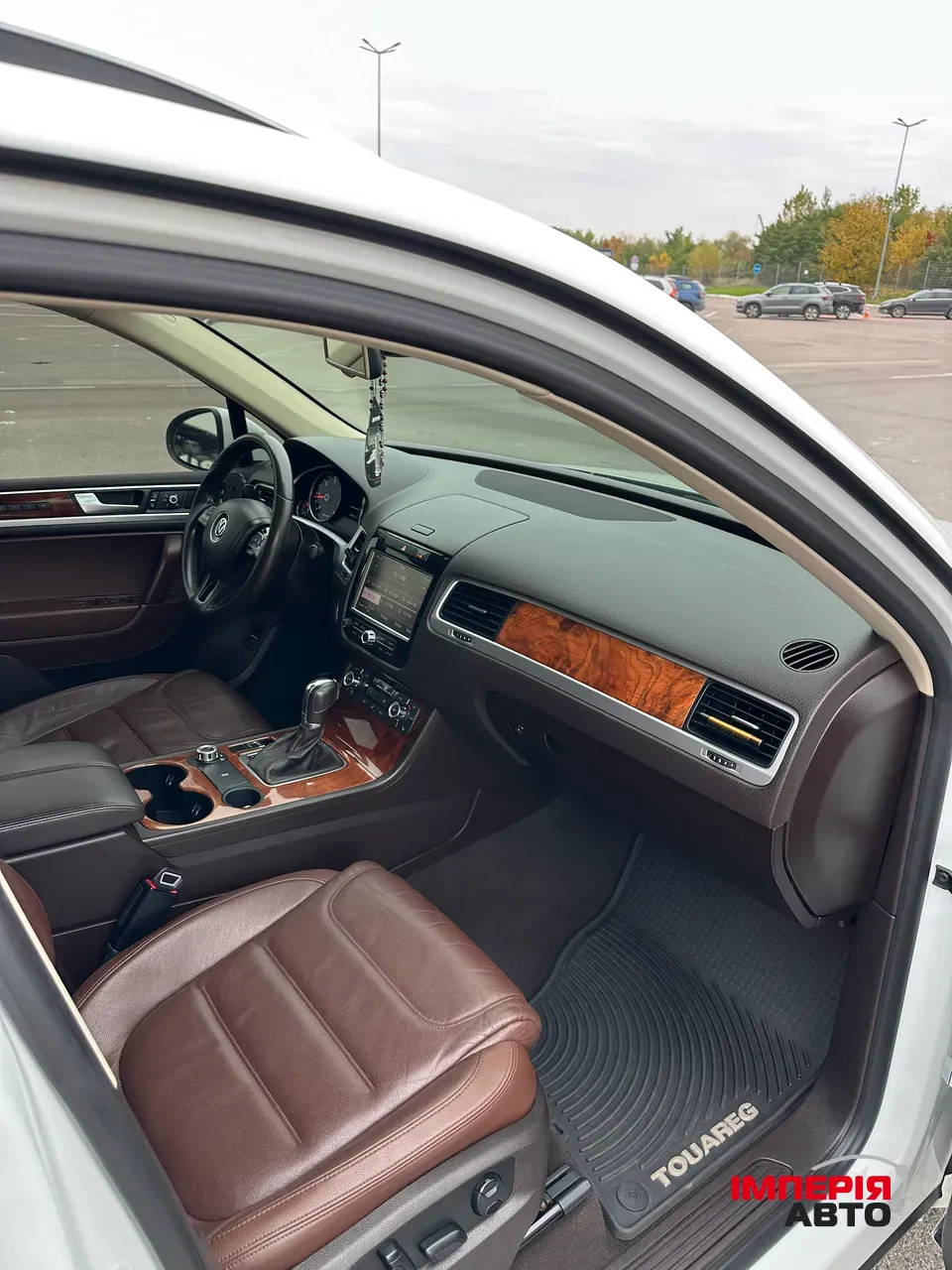 Volkswagen Touareg - фото 16