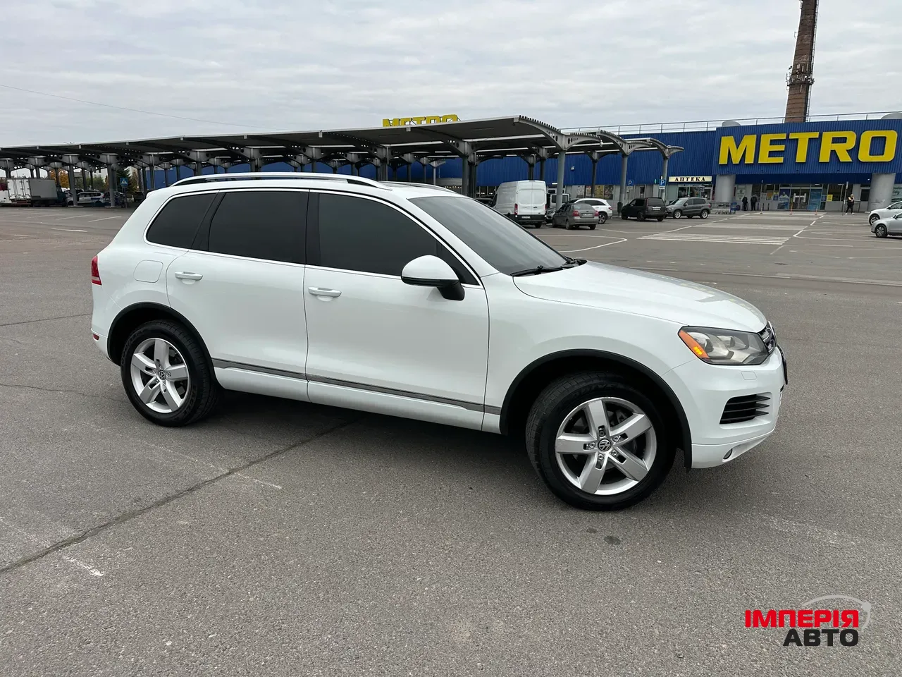 Volkswagen Touareg - фото 18