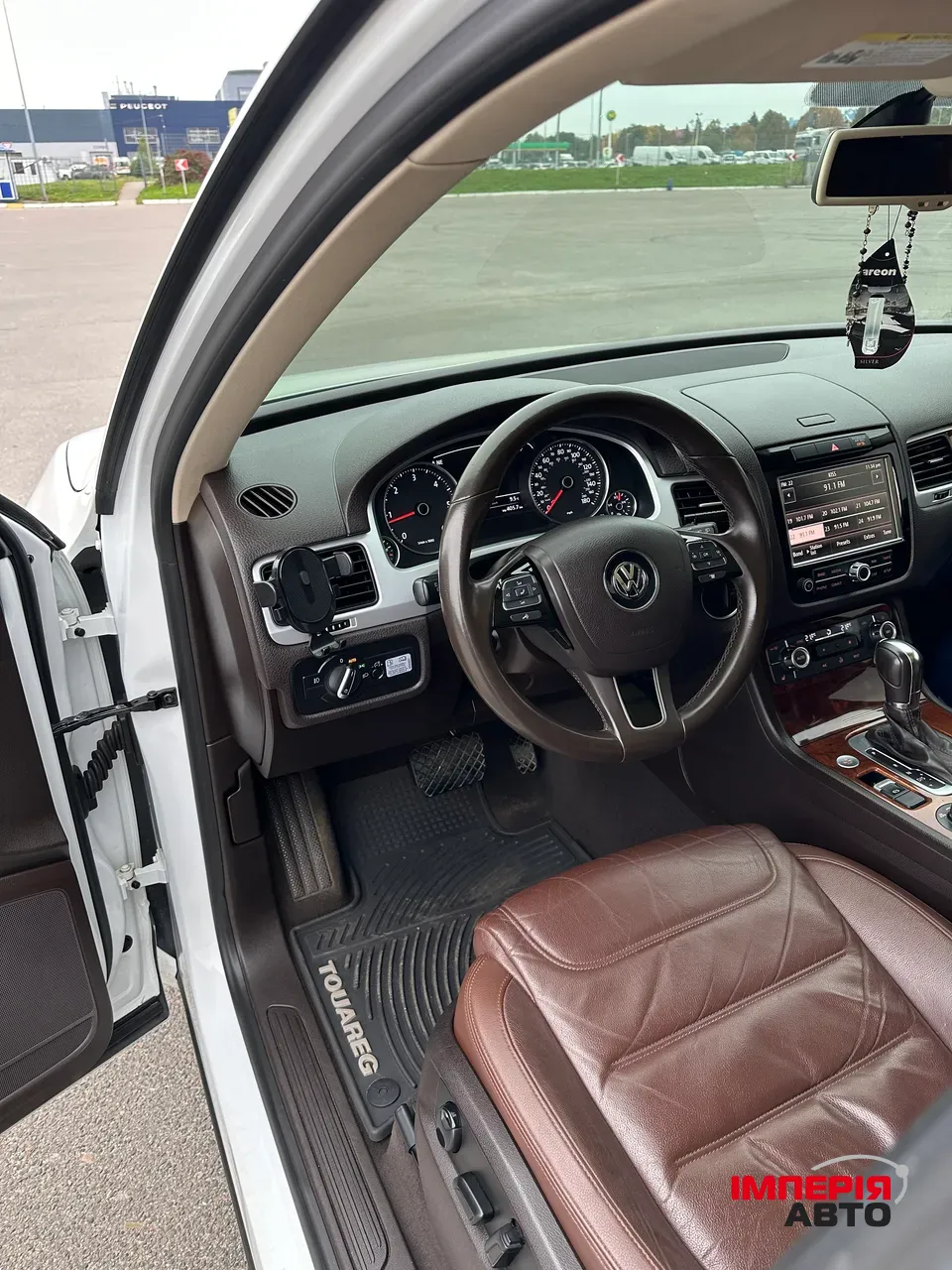 Volkswagen Touareg - фото 13