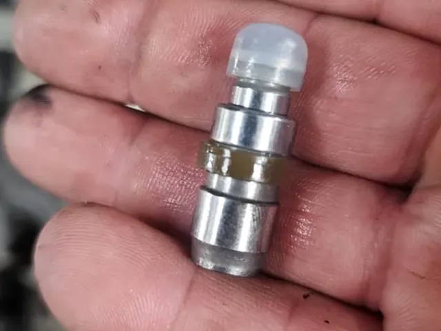 Volkswagen Touareg - фото 5