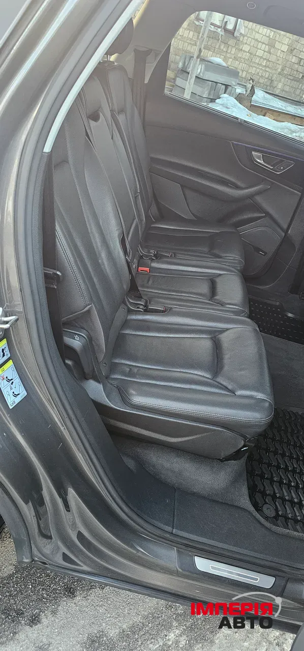 Audi Q7 - фото 5