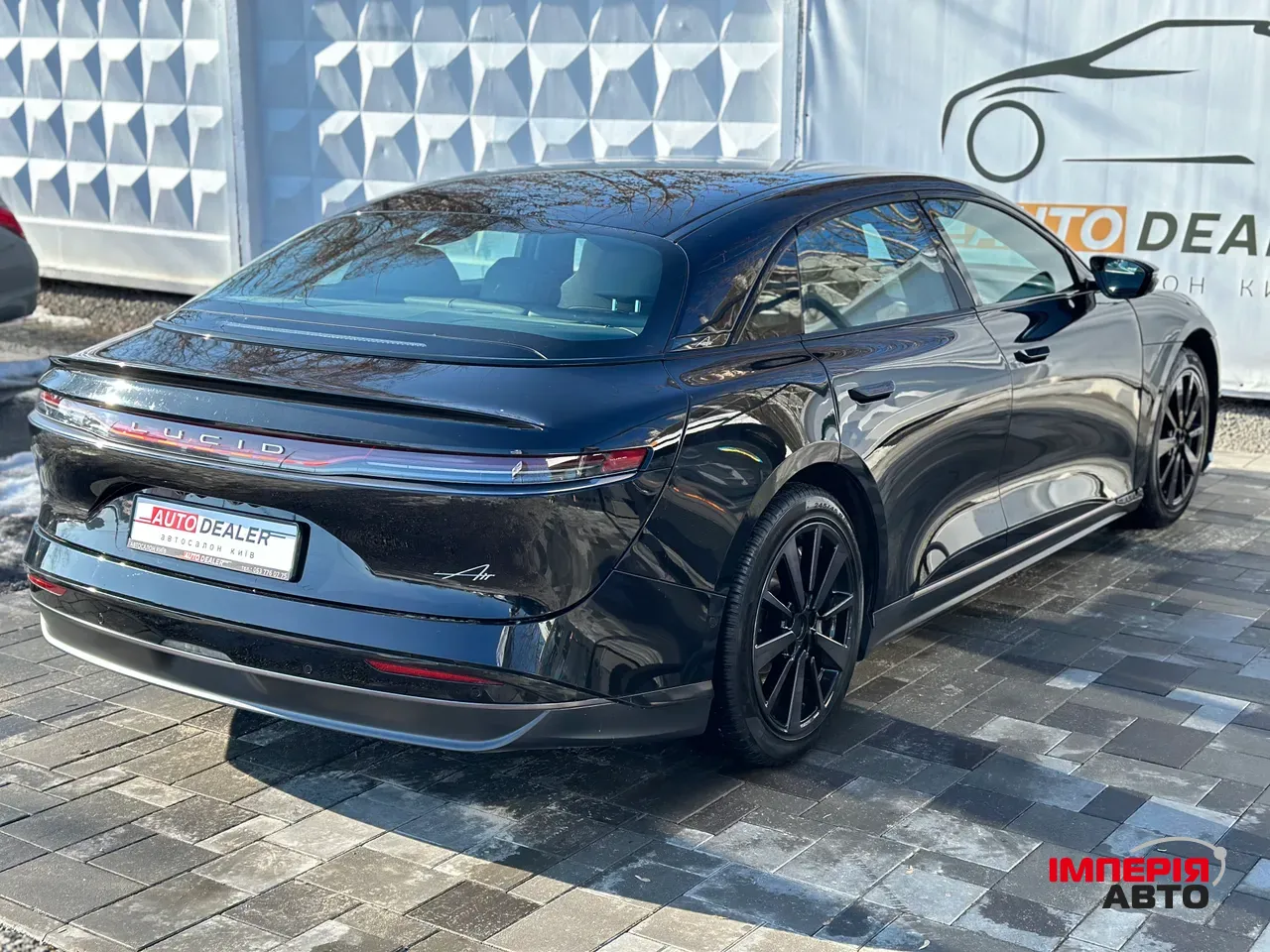 Lucid Air - фото 16