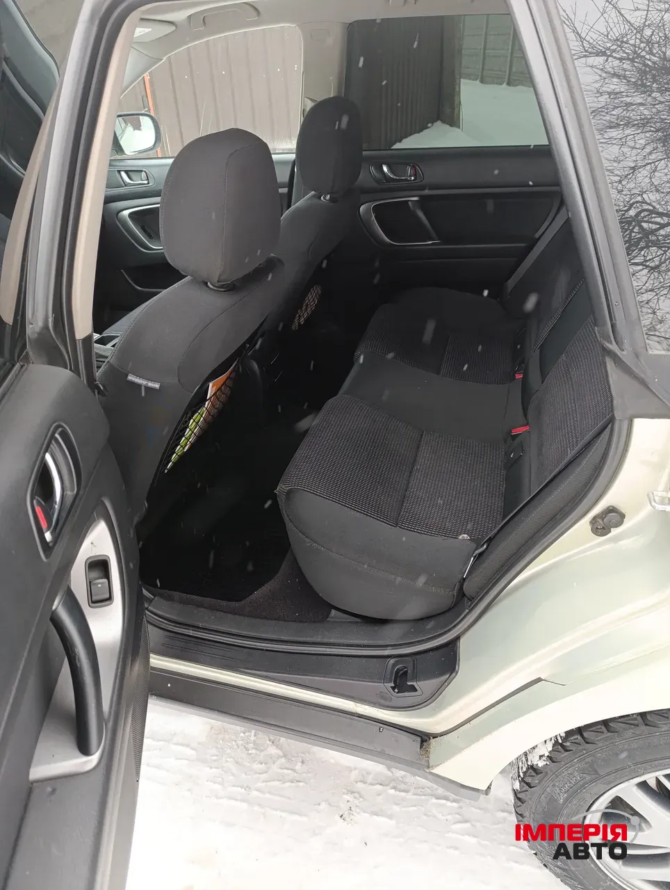 Subaru Legacy - фото 8