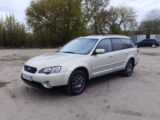 Subaru Legacy - фото 2