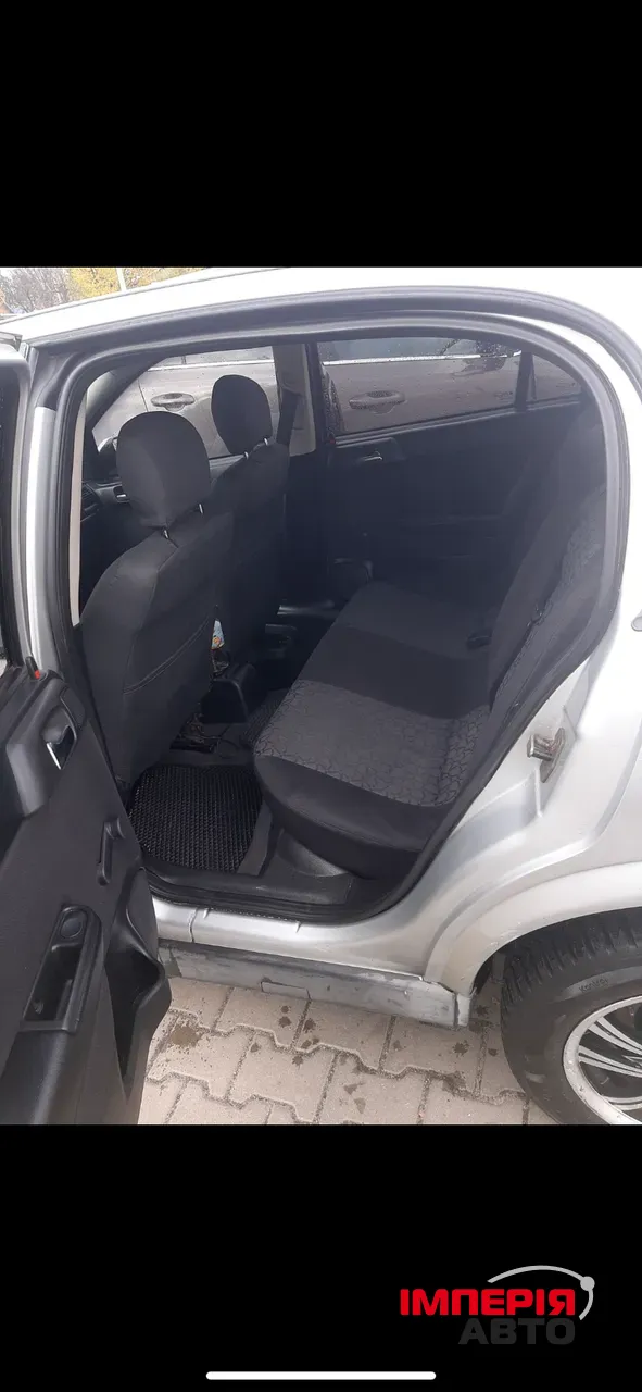 Opel Astra - фото 2