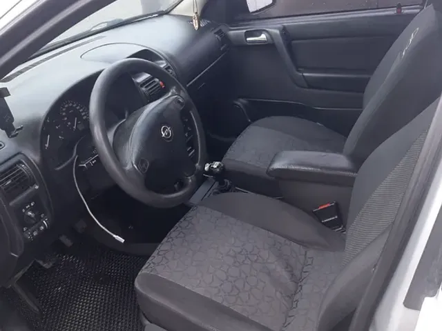 Opel Astra - фото 3