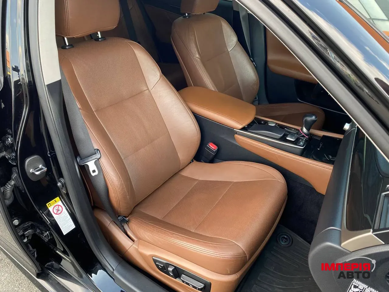 Lexus GS - фото 8