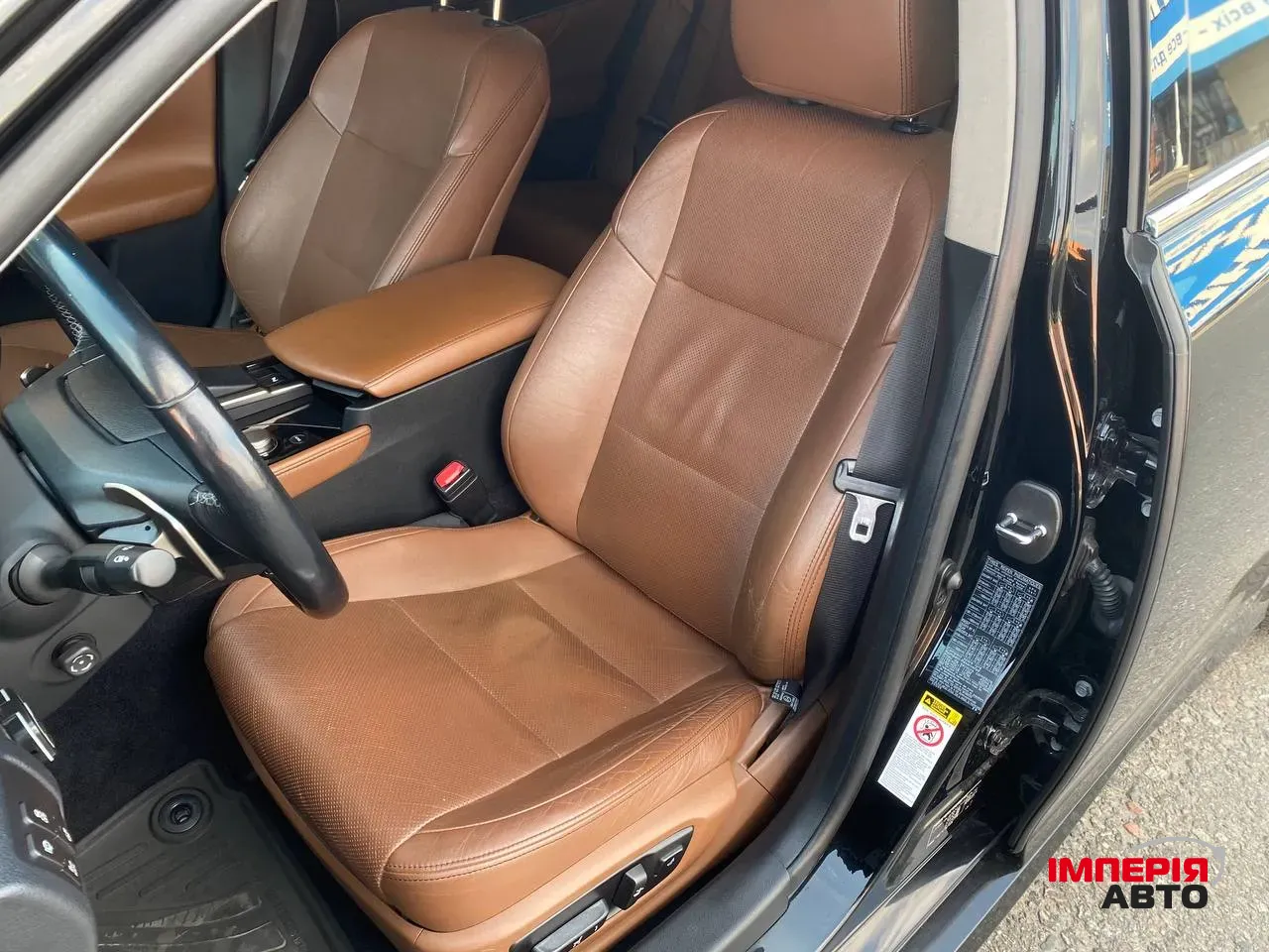 Lexus GS - фото 7