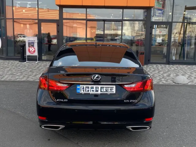 Lexus GS - фото 5
