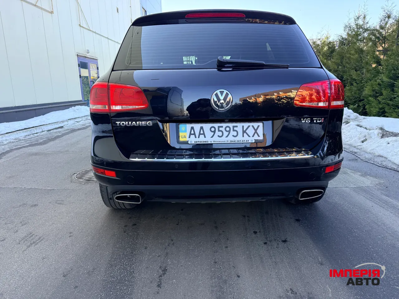 Volkswagen Touareg - фото 4
