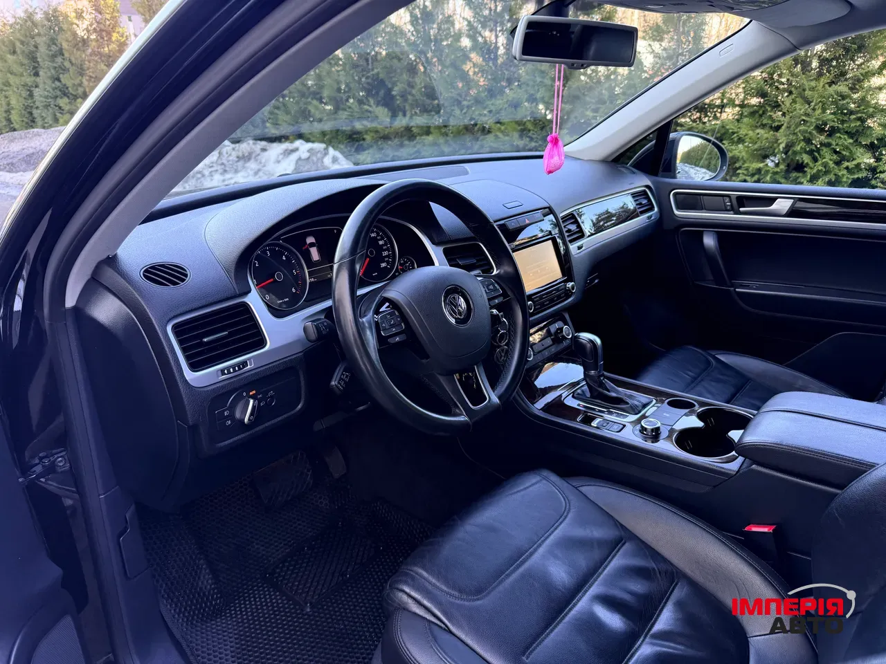 Volkswagen Touareg - фото 19