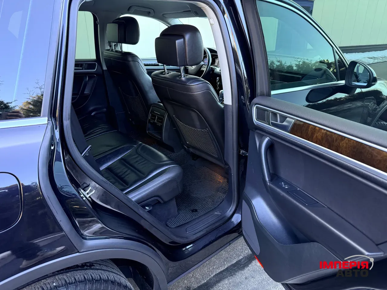 Volkswagen Touareg - фото 17