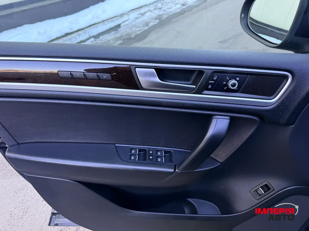 Volkswagen Touareg - фото 23