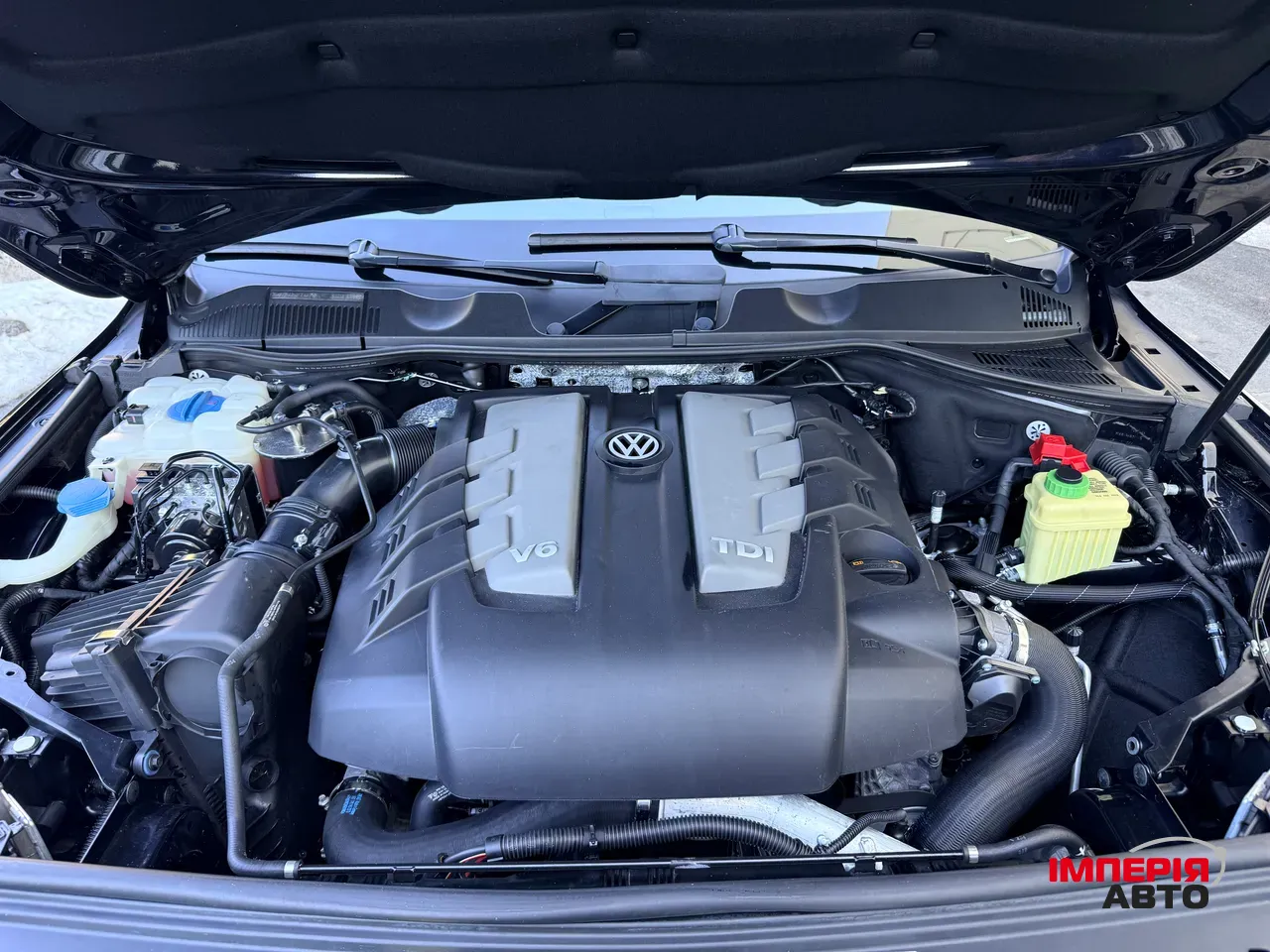 Volkswagen Touareg - фото 27