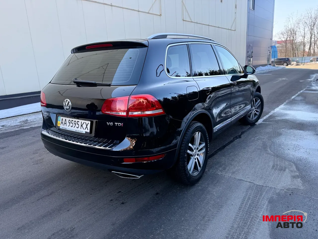 Volkswagen Touareg - фото 12