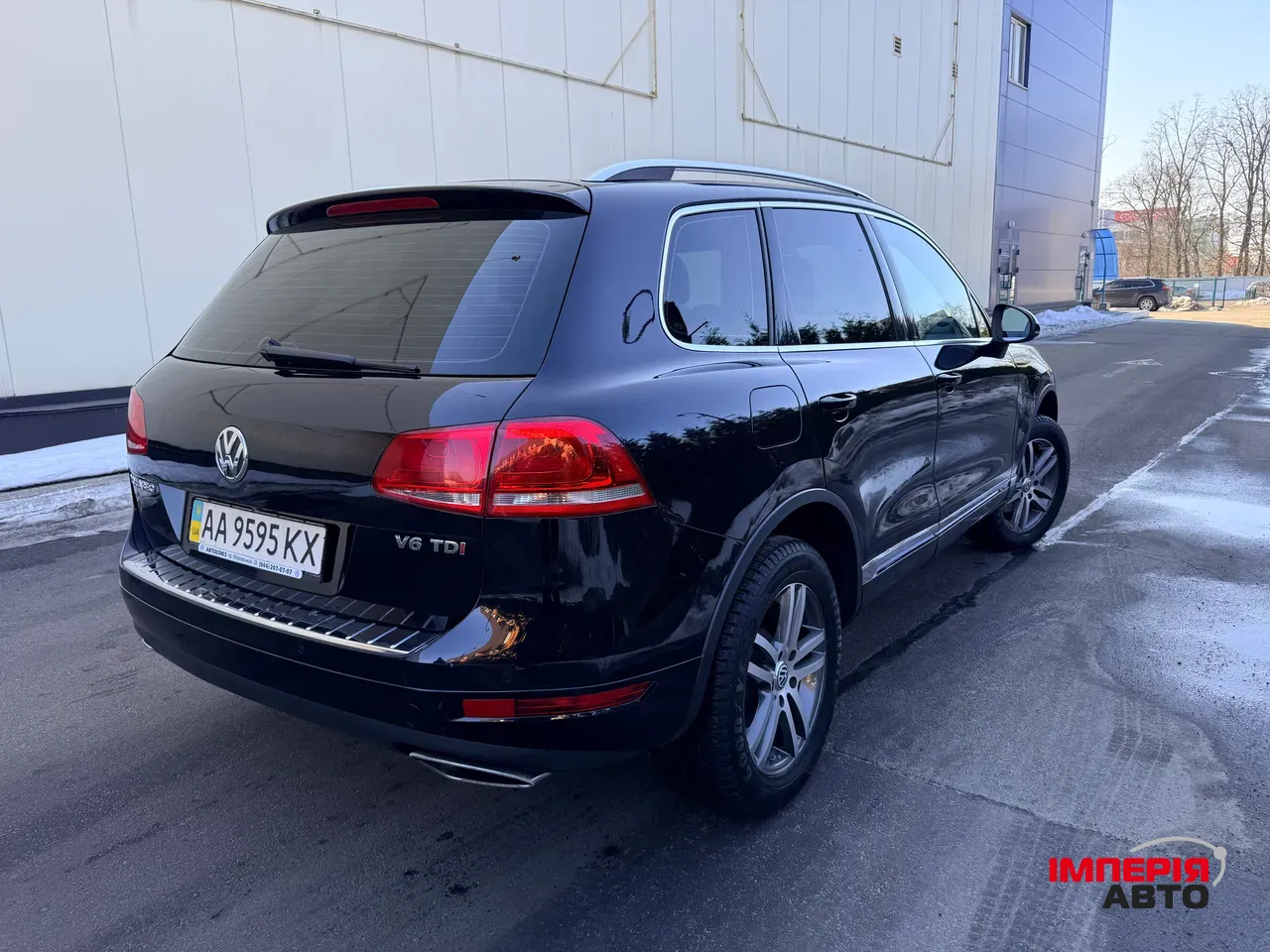 Volkswagen Touareg - фото 3