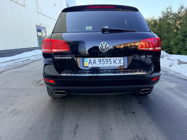 Volkswagen Touareg - фото 4