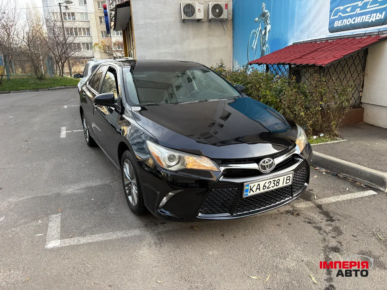 Toyota Camry - фото 2