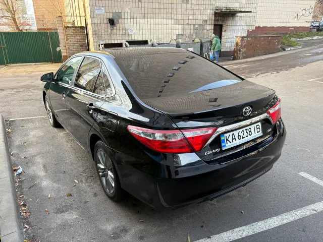 Toyota Camry - фото 5